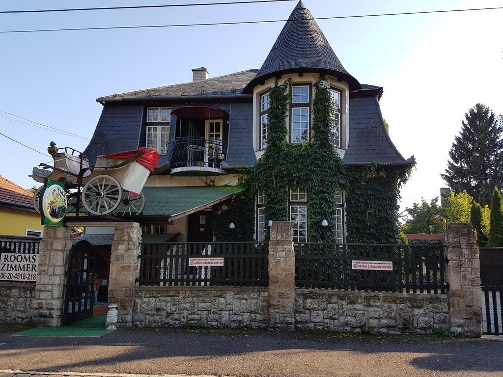 Fiaker Panzio Hotel Мисколк Екстериор снимка