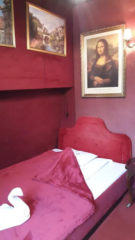 Fiaker Panzio Hotel Мисколк Екстериор снимка
