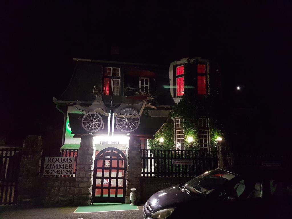 Fiaker Panzio Hotel Мисколк Екстериор снимка